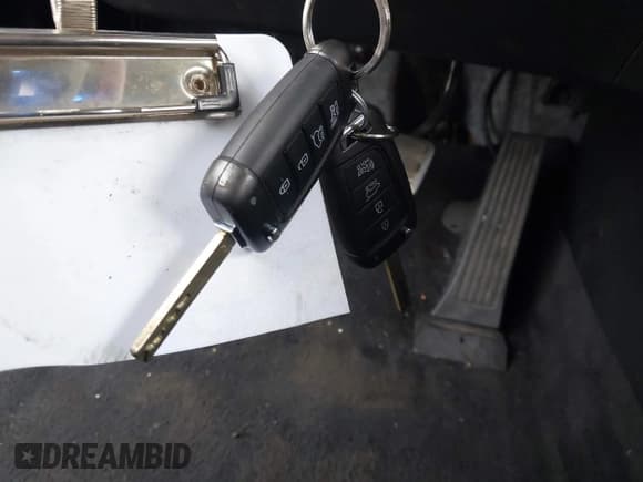 ✅ 2019 Hyundai Santa Fe SE • VIN: 5NMS23AD0KH001108 • Лот: 43396108. Опубликован ранее на IAAI с пробегом 90 967 миль. Бесплатный доступ к архиву аукционных продаж из США и подробный отчёт об истории автомобиля на DreamBid. Изображение 11.