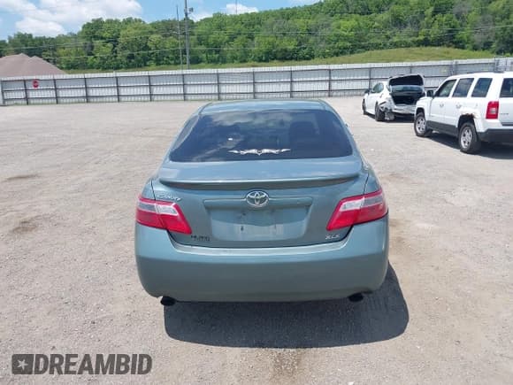 ✅ 2008 Toyota Camry LE • VIN: 4T1BK46K98U560652 • Lot: 42595504. Listed on IAAI with 199,355 mi. Free auction sales archive from the USA and detailed vehicle history report at DreamBid. Image 17.
