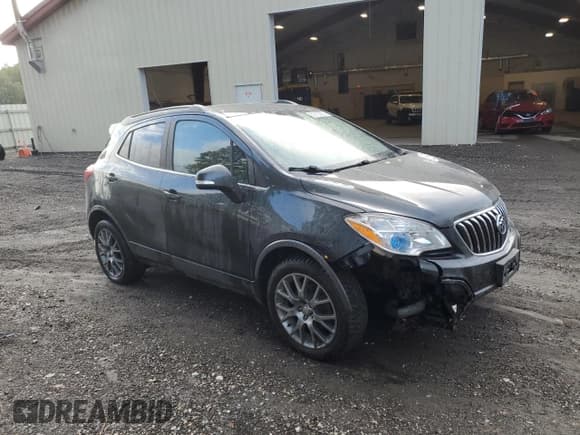 ✅ 2016 Buick Encore Sport Touring • VIN: KL4CJ2SM3GB600882 • Lot: 82153255. Wystawiony na Copart z przebiegiem 118 437 mil. Bezpłatny archiwum sprzedaży aukcyjnych z USA i szczegółowy raport historii pojazdu na DreamBid. Zdjęcie 4.