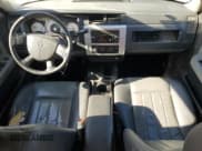 ✅ 2008 Dodge Dakota Laramie • VIN: 1D7HW58N38S638604 • Lot: 90980585. Wystawiony na Copart z przebiegiem 95 871 mil. Bezpłatny archiwum sprzedaży aukcyjnych z USA i szczegółowy raport historii pojazdu na DreamBid. Zdjęcie 8.