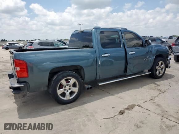 ✅ 2007 Chevrolet Silverado 1500 LS • VIN: 2GCEC13CX71709042 • Lot: 63655265. Listed on Copart with 225,655 mi. Free auction sales archive from the USA and detailed vehicle history report at DreamBid. Image 3.