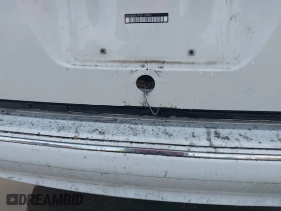 ✅ 2000 Mercedes-Benz E 320 • VIN: WDBJF65J9YB110941 • Лот: 43832538. Опубликован ранее на IAAI с пробегом Не указан. Бесплатный доступ к архиву аукционных продаж из США и подробный отчёт об истории автомобиля на DreamBid. Изображение 13.