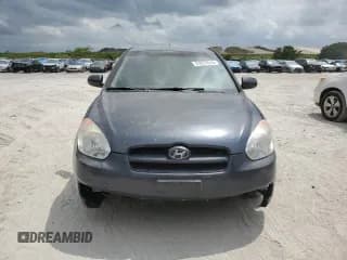 ✅ 2010 Hyundai Accent GS • VIN: KMHCM3AC2AU161984 • Лот: 51839514. Опубликован ранее на Copart с пробегом 132 303 миль. Бесплатный доступ к архиву аукционных продаж из США и подробный отчёт об истории автомобиля на DreamBid. Изображение 5.