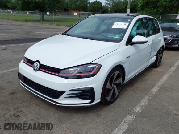 ✅ 2018 Volkswagen Golf GTI S • VIN: 3VW447AU6JM292040 • Лот: 42770758. Опубликован ранее на IAAI с пробегом 47 812 миль. Бесплатный доступ к архиву аукционных продаж из США и подробный отчёт об истории автомобиля на DreamBid. Изображение 17.