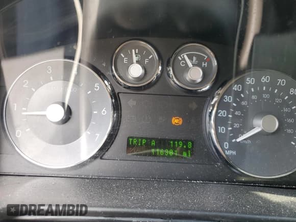 ✅ 2008 Mercury Milan • VIN: 3MEHM07178R641565 • Lot: 80630575. Wystawiony na Copart z przebiegiem 116 301 mil. Bezpłatny archiwum sprzedaży aukcyjnych z USA i szczegółowy raport historii pojazdu na DreamBid. Zdjęcie 9.