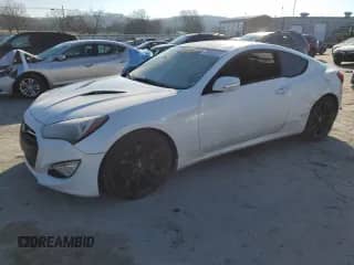 2015 Hyundai Genesis Coupe R-Spec с VIN KMHHU6KJ0FU121737, выставлен на аукционе Copart как лот 86695224 с пробегом 130 076 миль миль и Списание • Salvage title. История ставок и продаж доступна на DreamBid. Изображение 1.