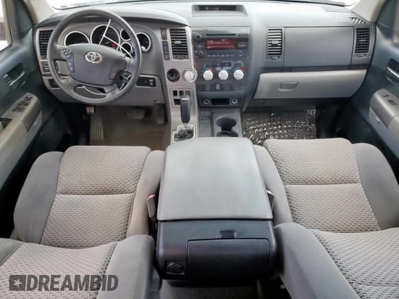 ✅ 2010 Toyota Tundra • VIN: 5TFRY5F1XAX089405 • Lot: 80546045. Listed on Copart with 150,207 mi. Free auction sales archive from the USA and detailed vehicle history report at DreamBid. Image 8.