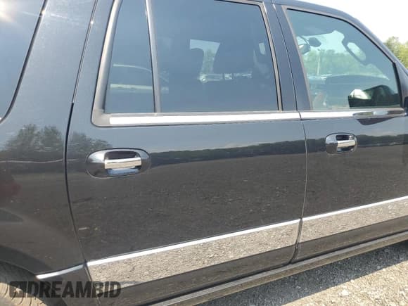 ✅ 2013 Lincoln Navigator • VIN: 5LMJJ3J54DEL03457 • Lot: 70335925. Listed on Copart with 204,006 mi. Free auction sales archive from the USA and detailed vehicle history report at DreamBid. Image 11.