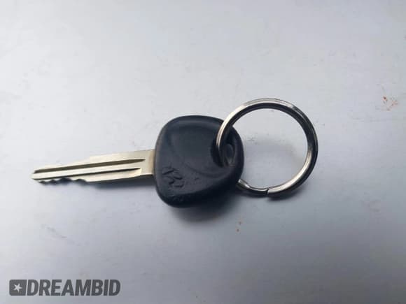 ✅ 2006 Hyundai Elantra GLS • VIN: KMHDN46D66U321719 • Lot: 41288950. Wystawiony na IAAI z przebiegiem 186 475 mil. Bezpłatny archiwum sprzedaży aukcyjnych z USA i szczegółowy raport historii pojazdu na DreamBid. Zdjęcie 11.