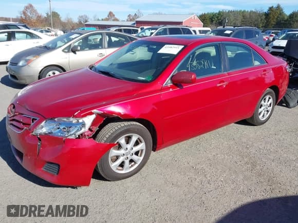 ✅ 2010 Toyota Camry • VIN: JTNBF3EK2A3002640 • Lot: 43582911. Wystawiony na IAAI z przebiegiem 191 233 mil. Bezpłatny archiwum sprzedaży aukcyjnych z USA i szczegółowy raport historii pojazdu na DreamBid. Zdjęcie 2.