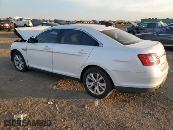 ✅ 2012 Ford Taurus SEL • VIN: 1FAHP2EW3CG119556 • Lot: 82570945. Wystawiony na Copart z przebiegiem 192 236 mil. Bezpłatny archiwum sprzedaży aukcyjnych z USA i szczegółowy raport historii pojazdu na DreamBid. Zdjęcie 2.