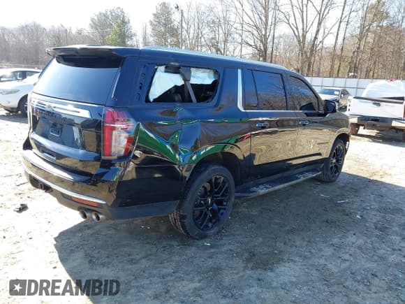 ✅ 2022 Chevrolet Suburban Premier • VIN: 1GNSKFKD5NR344147 • Lot: 41358509. Wystawiony na IAAI z przebiegiem 41 046 mil. Bezpłatny archiwum sprzedaży aukcyjnych z USA i szczegółowy raport historii pojazdu na DreamBid. Zdjęcie 4.