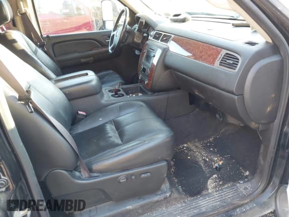 ✅ 2009 Chevrolet Silverado 2500HD LTZ • VIN: 1GCHK63K79F189916 • Лот: 43806161. Опубликован ранее на IAAI с пробегом 220 990 миль. Бесплатный доступ к архиву аукционных продаж из США и подробный отчёт об истории автомобиля на DreamBid. Изображение 5.