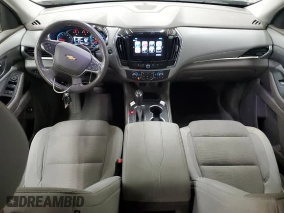 ✅ 2019 Chevrolet Traverse LT Cloth • VIN: 1GNERGKW6KJ190767 • Lot: 91721885. Wystawiony na Copart z przebiegiem 120 697 mil. Bezpłatny archiwum sprzedaży aukcyjnych z USA i szczegółowy raport historii pojazdu na DreamBid. Zdjęcie 8.