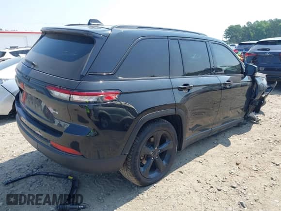 2024 Jeep Grand Cherokee Altitude с VIN 1C4RJHAG5RC252675, выставлен на аукционе IAAI как лот 42613521 с пробегом 8 027 миль миль и . История ставок и продаж доступна на DreamBid. Изображение 4.