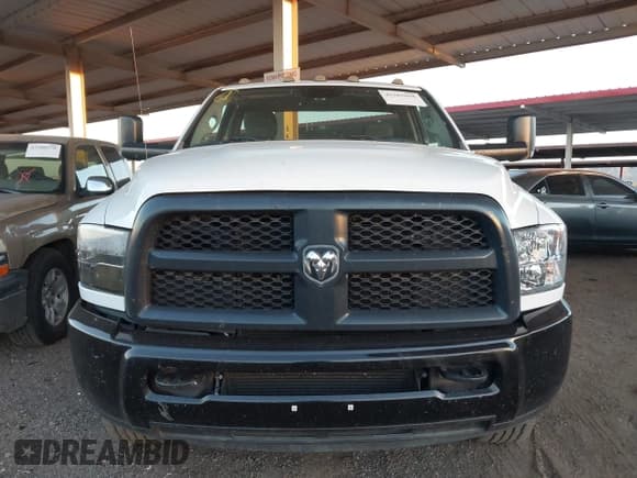 ✅ 2017 Ram 3500 • VIN: 3C7WRCAL9HG737637 • Лот: 43365695. Опубликован ранее на IAAI с пробегом 93 376 миль. Бесплатный доступ к архиву аукционных продаж из США и подробный отчёт об истории автомобиля на DreamBid. Изображение 12.