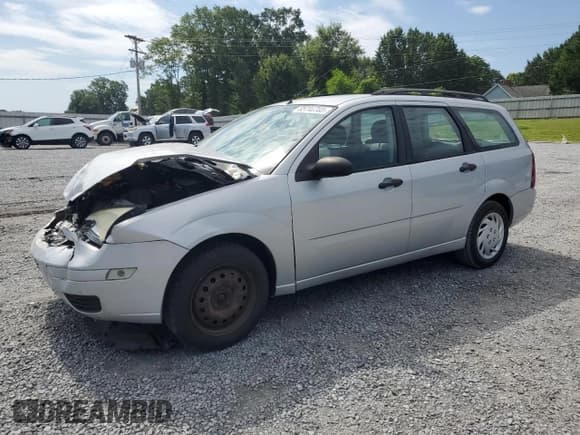 ✅ 2005 Ford Focus SE • VIN: 1FAFP36NX5W286167 • Lot: 65746765. Listed on Copart with 73,460 mi. Free auction sales archive from the USA and detailed vehicle history report at DreamBid. Image 1.