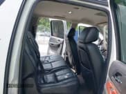 ✅ 2010 GMC Yukon XL SLT • VIN: 1GKUKKE3XAR262250 • Lot: 42479103. Wystawiony na IAAI z przebiegiem 267 695 mil. Bezpłatny archiwum sprzedaży aukcyjnych z USA i szczegółowy raport historii pojazdu na DreamBid. Zdjęcie 8.