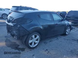 ✅ 2013 Hyundai Veloster w/Gray Int • VIN: KMHTC6AD6DU142923 • Lot: 74692354. Wystawiony na Copart z przebiegiem Nie podano. Bezpłatny archiwum sprzedaży aukcyjnych z USA i szczegółowy raport historii pojazdu na DreamBid. Zdjęcie 3.