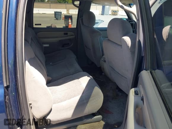 ✅ 2002 Chevrolet Suburban LS • VIN: 3GNEC16Z92G255776 • Лот: 42883752. Опубликован ранее на IAAI с пробегом 302 700 миль. Бесплатный доступ к архиву аукционных продаж из США и подробный отчёт об истории автомобиля на DreamBid. Изображение 8.