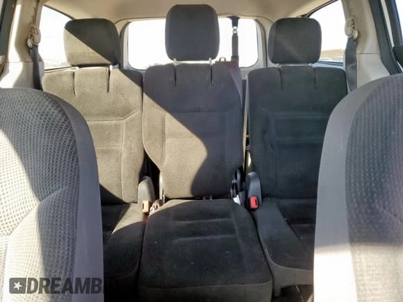 ✅ 2019 Dodge Grand Caravan SE • VIN: 2C4RDGBGXKR547638 • Lot: 91551345. Wystawiony na Copart z przebiegiem 246 689 mil. Bezpłatny archiwum sprzedaży aukcyjnych z USA i szczegółowy raport historii pojazdu na DreamBid. Zdjęcie 10.