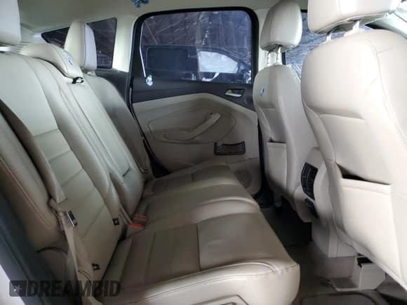 ✅ 2015 Ford C-Max SEL • VIN: 1FADP5CU9FL121874 • Lot: 50589915. Wystawiony na Copart z przebiegiem 84 585 mil. Bezpłatny archiwum sprzedaży aukcyjnych z USA i szczegółowy raport historii pojazdu na DreamBid. Zdjęcie 10.