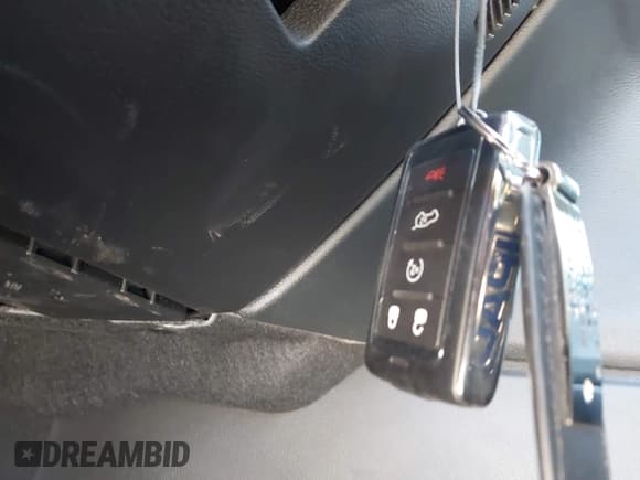 ✅ 2025 Jeep Grand Cherokee Altitude X • VIN: 1C4RJKAG4S8675639 • Lot: 43567435. Listed on IAAI with 9,276 mi. Free auction sales archive from the USA and detailed vehicle history report at DreamBid. Image 11.