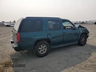 ✅ 2000 GMC Denali • VIN: 1GKEK13R1YR117971 • Lot: 71202475. Wystawiony na Copart z przebiegiem 284 476 mil. Bezpłatny archiwum sprzedaży aukcyjnych z USA i szczegółowy raport historii pojazdu na DreamBid. Zdjęcie 3.