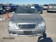 ✅ 2006 Mercedes-Benz C 230 Sport • VIN: WDBRF52H76A867919 • Lot: 42745070. Wystawiony na IAAI z przebiegiem 115 536 mil. Bezpłatny archiwum sprzedaży aukcyjnych z USA i szczegółowy raport historii pojazdu na DreamBid. Zdjęcie 6.