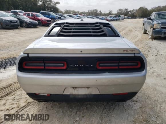 ✅ 2020 Dodge Challenger R/T 50th Anniversary • VIN: 2C3CDZBT0LH184969 • Lot: 46928385. Wystawiony na Copart z przebiegiem 69 220 mil. Bezpłatny archiwum sprzedaży aukcyjnych z USA i szczegółowy raport historii pojazdu na DreamBid. Zdjęcie 6.