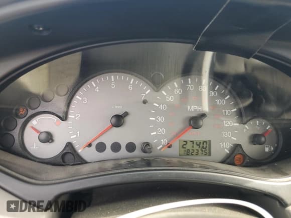 ✅ 2003 Ford Focus ZX3 • VIN: 3FAFP31393R111978 • Lot: 59301445. Listed on Copart with 182,375 mi. Free auction sales archive from the USA and detailed vehicle history report at DreamBid. Image 9.