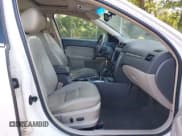 ✅ 2011 Ford Fusion Hybrid • VIN: 3FADP0L31BR188037 • Lot: 42886733. Wystawiony na IAAI z przebiegiem 134 744 mil. Bezpłatny archiwum sprzedaży aukcyjnych z USA i szczegółowy raport historii pojazdu na DreamBid. Zdjęcie 5.