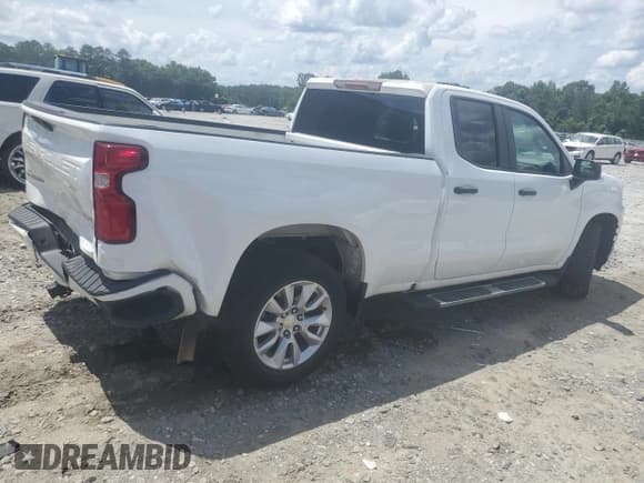 ✅ 2020 Chevrolet Silverado 1500 Custom • VIN: 1GCRWBEK4LZ209964 • Lot: 61614595. Wystawiony na Copart z przebiegiem 71 059 mil. Bezpłatny archiwum sprzedaży aukcyjnych z USA i szczegółowy raport historii pojazdu na DreamBid. Zdjęcie 3.