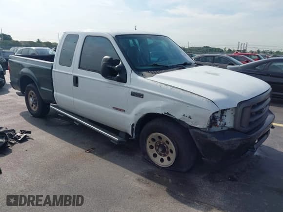 ✅ 2004 Ford F-250 XL • VIN: 1FTNX20P64EE00955 • Lot: 43136877. Listed on IAAI with 341,302 mi. Free auction sales archive from the USA and detailed vehicle history report at DreamBid. Image 1.