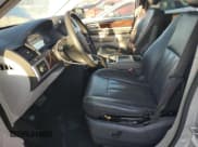 ✅ 2010 Chrysler Town & Country Touring Plus • VIN: 2A4RR8D1XAR496098 • Lot: 83935055. Wystawiony na Copart z przebiegiem 137 826 mil. Bezpłatny archiwum sprzedaży aukcyjnych z USA i szczegółowy raport historii pojazdu na DreamBid. Zdjęcie 7.