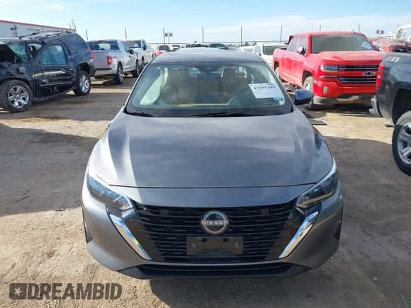 ✅ 2024 Nissan Sentra SV • VIN: 3N1AB8CV6RY201346 • Lot: 43295399. Wystawiony na IAAI z przebiegiem 33 916 mil. Bezpłatny archiwum sprzedaży aukcyjnych z USA i szczegółowy raport historii pojazdu na DreamBid. Zdjęcie 13.