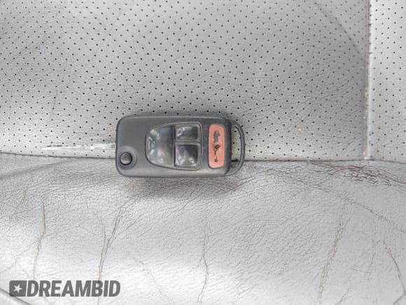 ✅ 2002 Mercedes-Benz M 320/430/500 • VIN: 4JGAB54E82A302467 • Lot: 42287010. Listed on IAAI with 217,505 mi. Free auction sales archive from the USA and detailed vehicle history report at DreamBid. Image 11.