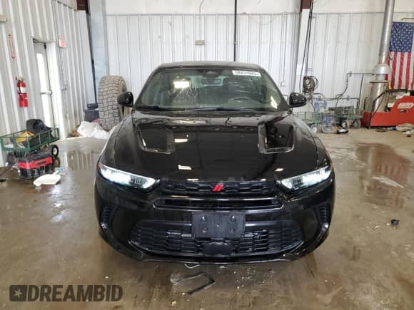 2023 Dodge Hornet GT z VIN ZACNDFAN5P3A02250, wystawiony jako Copart lot #58251025 z przebiegiem 4 453 mil mil oraz Szkoda całkowita • Salvage title. Historia ofert i sprzedaży dostępna na DreamBid. Obrazek 5.