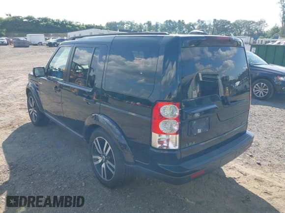 ✅ 2011 Land Rover LR4 HSE • VIN: SALAG2D41BA584925 • Lot: 42815239. Listed on IAAI with 187,499 mi. Free auction sales archive from the USA and detailed vehicle history report at DreamBid. Image 3.