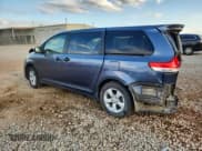 ✅ 2014 Toyota Sienna L • VIN: 5TDZK3DC3ES521452 • Lot: 85360795. Wystawiony na Copart z przebiegiem Nie podano. Bezpłatny archiwum sprzedaży aukcyjnych z USA i szczegółowy raport historii pojazdu na DreamBid. Zdjęcie 2.