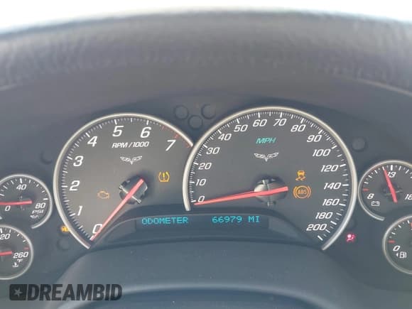 ✅ 2012 Chevrolet Corvette 1LT • VIN: 1G1YE2DW5C5102943 • Lot: 42629221. Listed on IAAI with 66,979 mi. Free auction sales archive from the USA and detailed vehicle history report at DreamBid. Image 7.