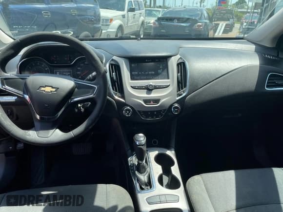 ✅ 2017 Chevrolet Cruze LS • VIN: 1G1BC5SM3H7159667 • Lot: 52473233. Listed on Copart with 99,000 mi. Free auction sales archive from the USA and detailed vehicle history report at DreamBid. Image 9.