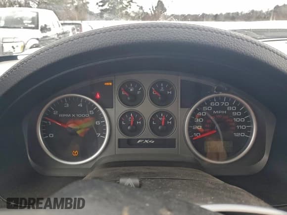 ✅ 2008 Ford F-150 XLT • VIN: 1FTPW14528FA41022 • Lot: 95242625. Wystawiony na Copart z przebiegiem 195 412 mil. Bezpłatny archiwum sprzedaży aukcyjnych z USA i szczegółowy raport historii pojazdu na DreamBid. Zdjęcie 9.