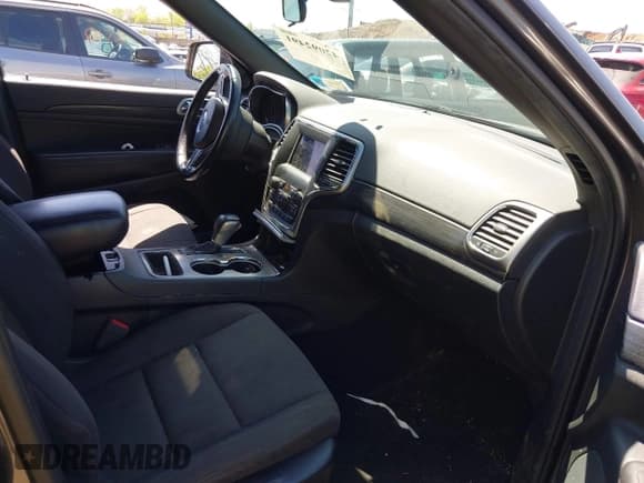 ✅ 2019 Jeep Grand Cherokee Upland • VIN: 1C4RJFAG5KC849481 • Lot: 42092491. Listed on IAAI with 65,890 mi. Free auction sales archive from the USA and detailed vehicle history report at DreamBid. Image 5.