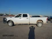 ✅ 2022 Ram 2500 Tradesman • VIN: 3C6UR5HJ4NG130956 • Lot: 41934589. Listed on IAAI with 117,963 mi. Free auction sales archive from the USA and detailed vehicle history report at DreamBid. Image 14.