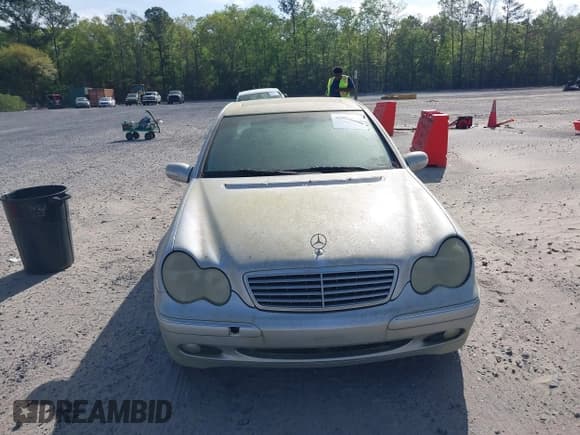 ✅ 2004 Mercedes-Benz C 320 • VIN: WDBRF64J04F551588 • Lot: 41971774. Wystawiony na IAAI z przebiegiem 184 594 mil. Bezpłatny archiwum sprzedaży aukcyjnych z USA i szczegółowy raport historii pojazdu na DreamBid. Zdjęcie 12.