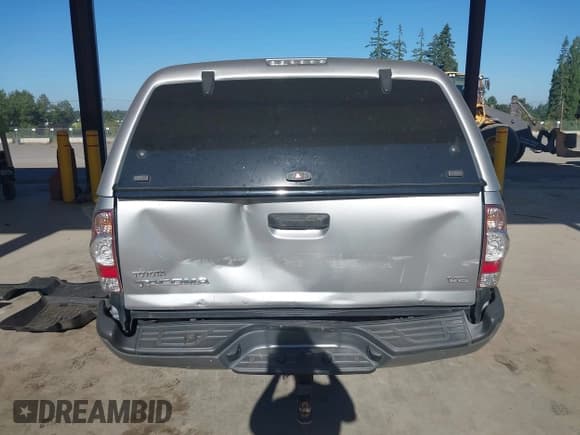 ✅ 2015 Toyota Tacoma • VIN: 3TMMU4FN7FM082699 • Lot: 42860186. Listed on IAAI with 146,871 mi. Free auction sales archive from the USA and detailed vehicle history report at DreamBid. Image 16.