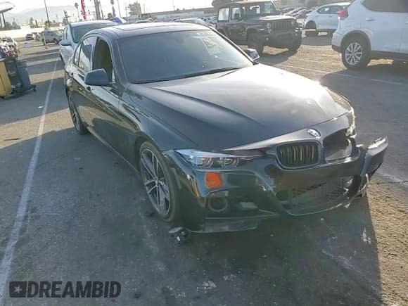 ✅ 2018 BMW 3 Series 340i • VIN: WBA8B3G53JNV01059 • Lot: 85485684. Listed on Copart with 106,084 mi. Free auction sales archive from the USA and detailed vehicle history report at DreamBid. Image 11.