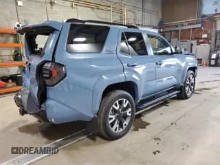 ✅ 2025 Toyota 4Runner SR5 • VIN: JTEVA5BR7S5000431 • Lot: 59924325. Wystawiony na Copart z przebiegiem 4 519 mil. Bezpłatny archiwum sprzedaży aukcyjnych z USA i szczegółowy raport historii pojazdu na DreamBid. Zdjęcie 3.