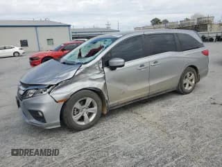 ✅ 2018 Honda Odyssey EX • VIN: 5FNRL6H54JB076065 • Lot: 50187835. Wystawiony na Copart z przebiegiem 106 246 mil. Bezpłatny archiwum sprzedaży aukcyjnych z USA i szczegółowy raport historii pojazdu na DreamBid. Zdjęcie 1.
